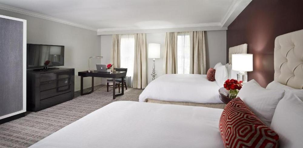 Queen Room with Two Queen Beds - Mobility/Hearing Accessible with Roll-In Shower interior